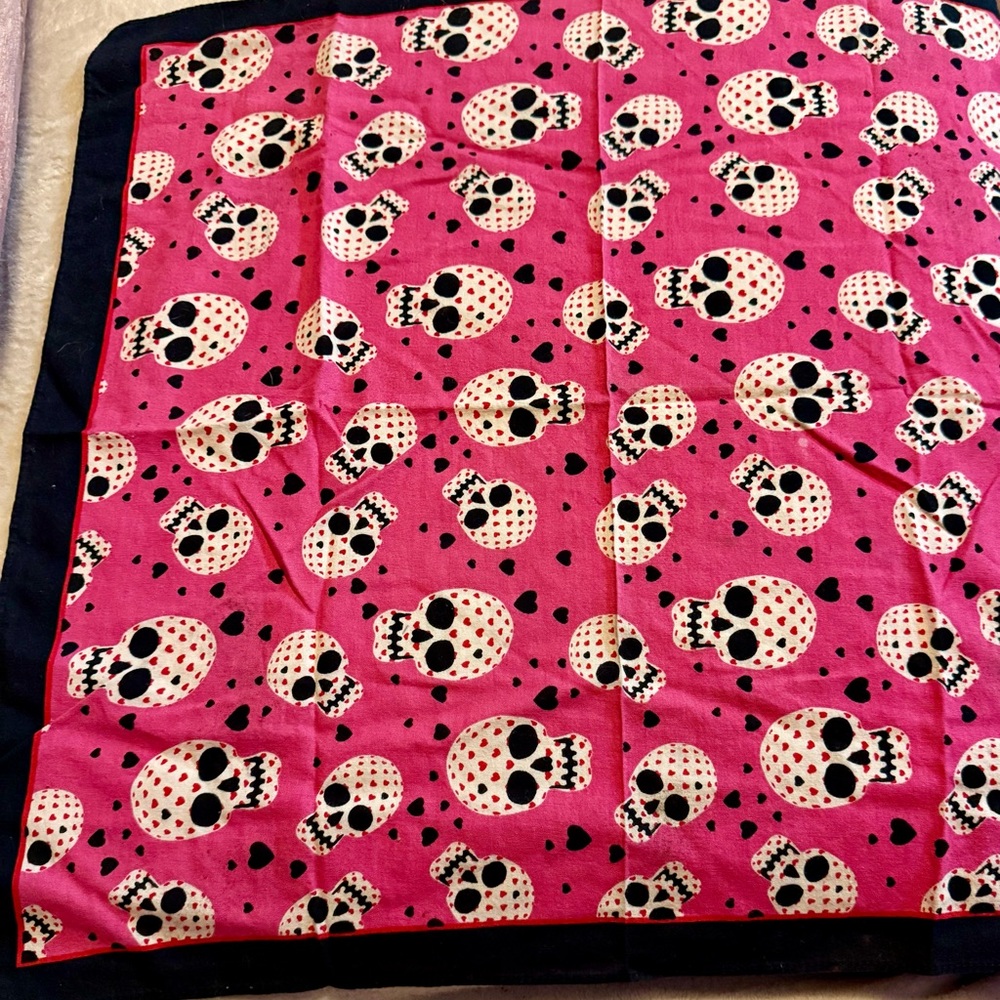 Floral and Skull Patterned Bandana Set - Picture 6 of 9